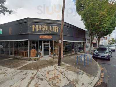 Magnolia's Corner