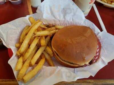 Grady's Bar-b-q East Side