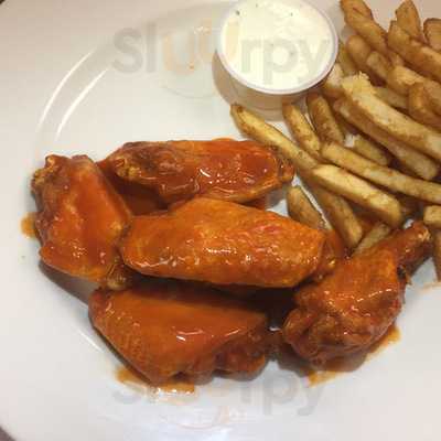 Famous Buffalo Wings