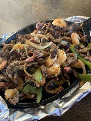 Taqueria Los Dos Laredos