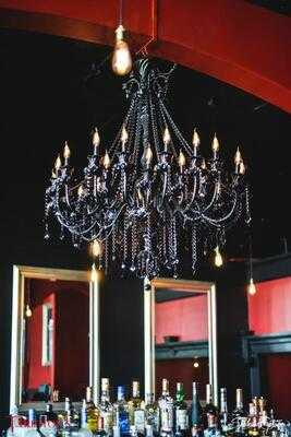 Thurston's Bistro & Lounge