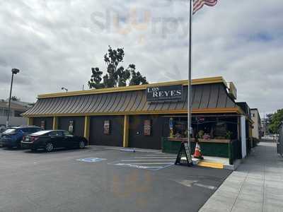 Los Reyes Mexican Food