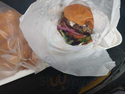 Max's Burgers & Steaks