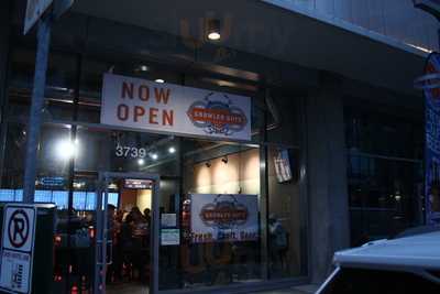 Howl 'n Growl Filling Stations