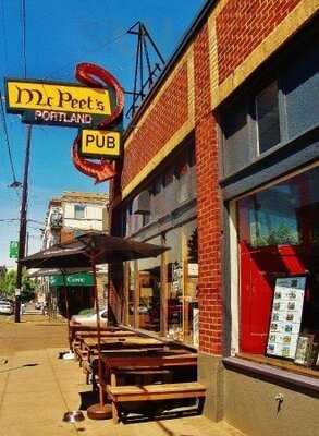 Mcpeets Portland Pub