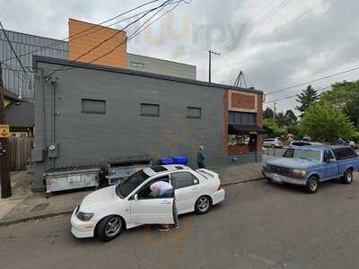 Mcpeets Portland Pub