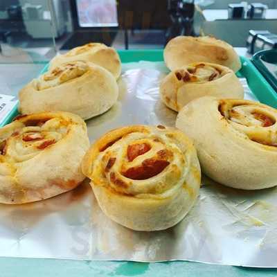 Pino's Pizza & Ice Cream Palace