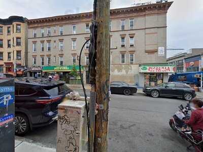 Pino's Pizza & Ice Cream Palace