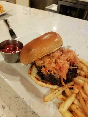 Foster's Bar & Grill