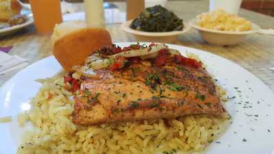 Low Country Seafood & Bbq House