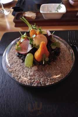 Kass Wine Bar & Restaurant