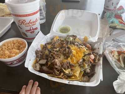 Roberto's Taco Shop