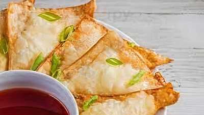 Famous Wok At Ingram Park Mall