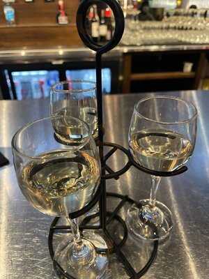 Flights Restaurant By Alex Hult - Las Vegas