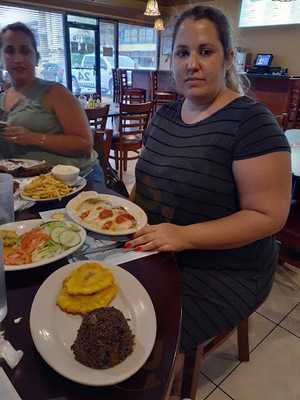 International Restaurant & Cafe'