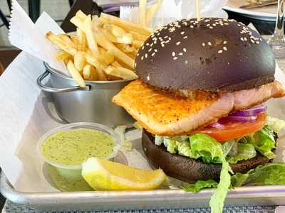 Midtown Gallery Bistro