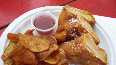 Taste- The Food Trailer At The Local