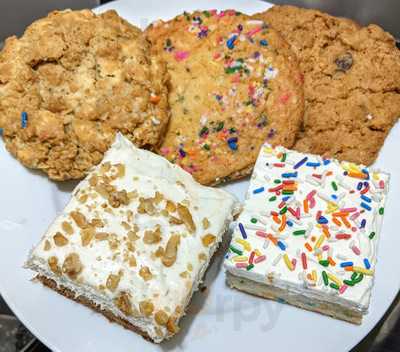 Toyboat Dessert Cafe