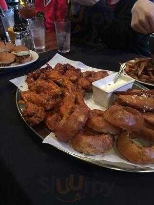 Output Lounge And Sports Bar