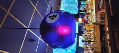 Griff's Bar & Billiards