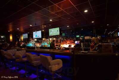Griff's Bar & Billiards