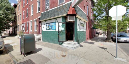 Les And Doreen's Happy Tap