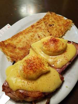 Tik Tok Restaurant & Bar