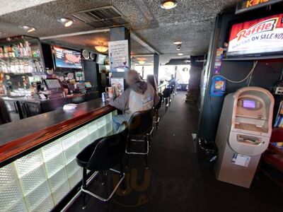 Tik Tok Restaurant & Bar