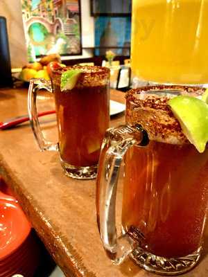 El Agazajo Bar & Grill