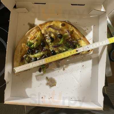 Uncle Gino's Pizzeria