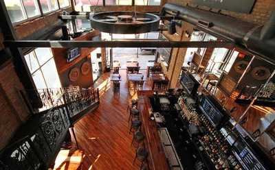 Standard Bar & Grill