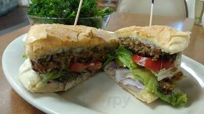 Flower Cafe At Linda's