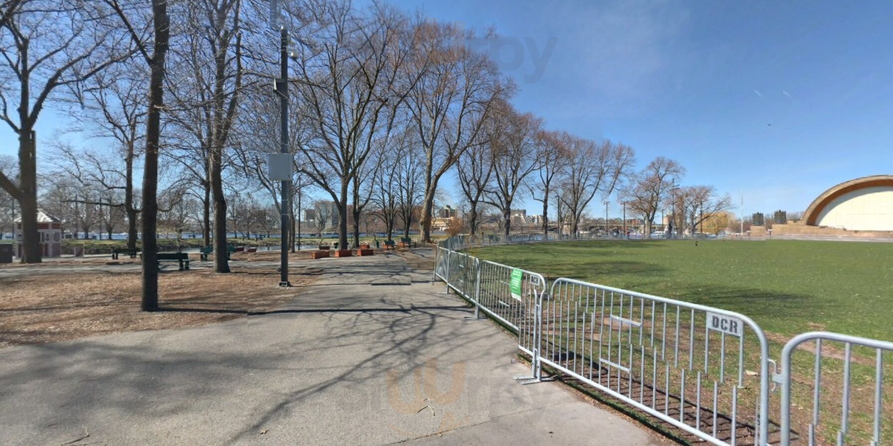 Charles River Bistro