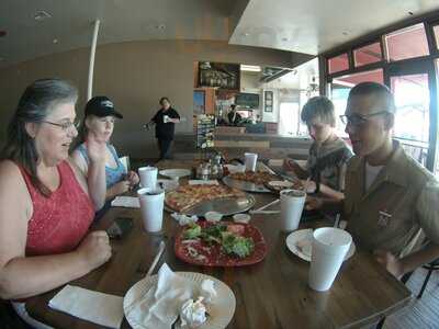 Little Italy Pizzeria & Pasta