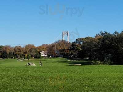 Colwood Bar And Grill