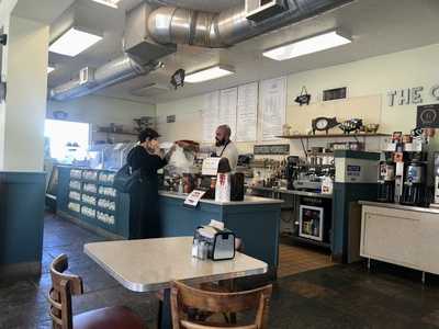 Lenny's Sub Shop