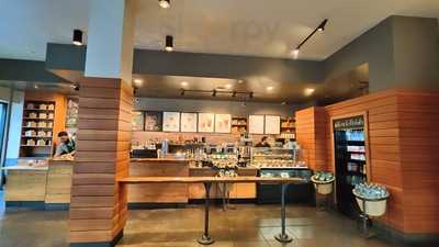 Starbucks, 580 California Street, San Frncisc0