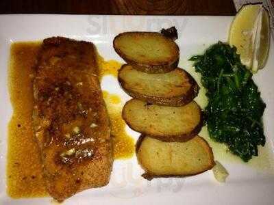 Grey Bar & Restaurant