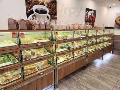 Little Swan Bakery Cafe