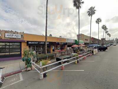 Hummus Mediterranean Kitchen