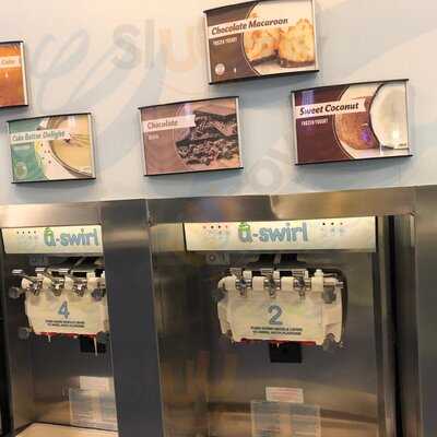 U Swirl Frozen Yogurt