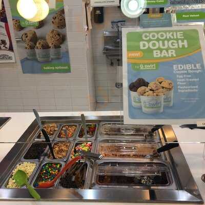 U Swirl Frozen Yogurt