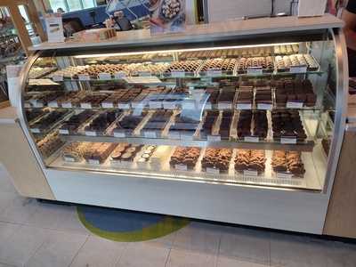 U Swirl Frozen Yogurt