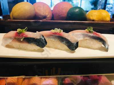 Jino's Sushi & Chinese Bistro