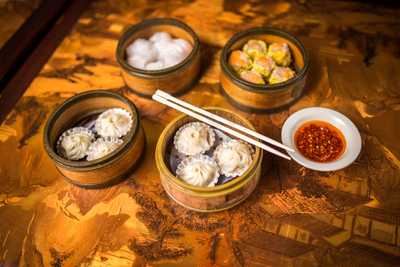 Jino's Sushi & Chinese Bistro