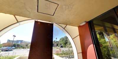 Jino's Sushi & Chinese Bistro