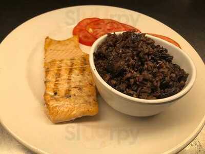 Marys Restaurante Cafeteria