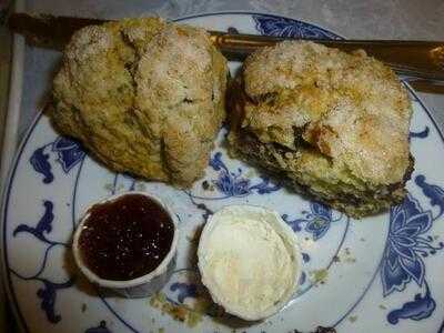 Tal-y-tara Tea & Polo Shoppe