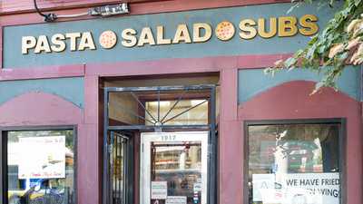 Johnny's Pizza And Fried Chicken