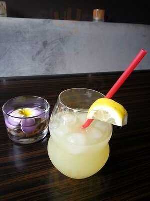 Baan Thai House And Wine Bar